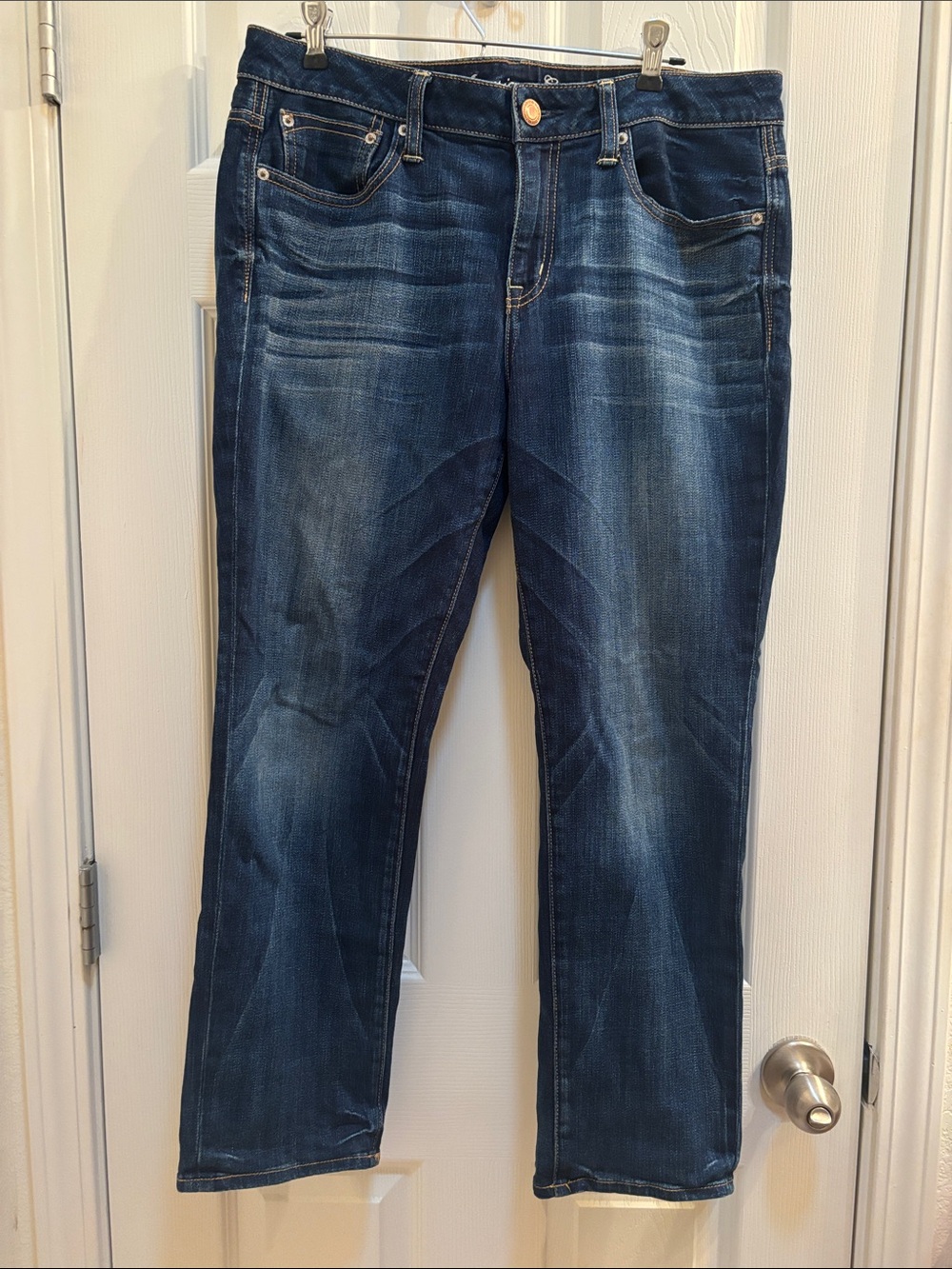 American Eagle Outfitters Women's Straight Leg slouchy size 10 Dark Blue Jeans